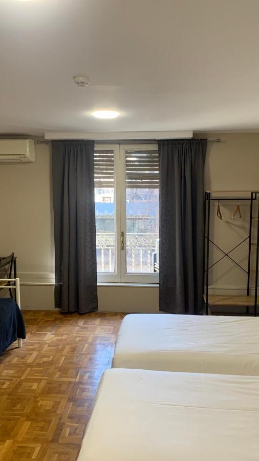 ברצלונה Somnio Hostels מראה חיצוני תמונה