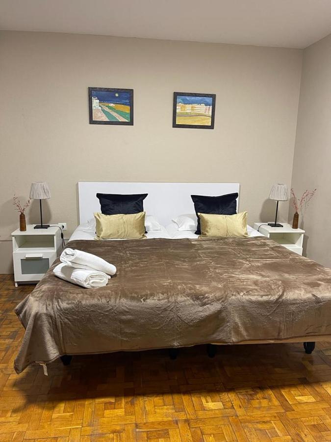 ברצלונה Somnio Hostels מראה חיצוני תמונה