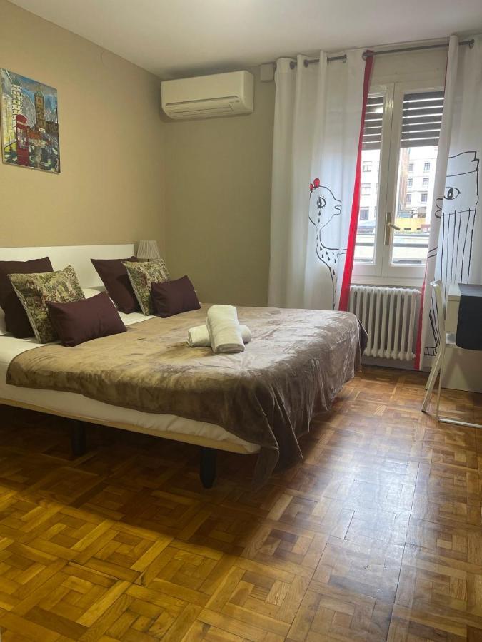 ברצלונה Somnio Hostels מראה חיצוני תמונה