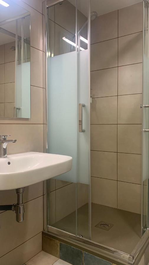 ברצלונה Somnio Hostels מראה חיצוני תמונה