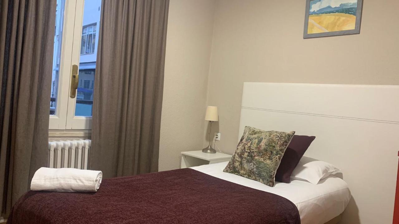 ברצלונה Somnio Hostels מראה חיצוני תמונה