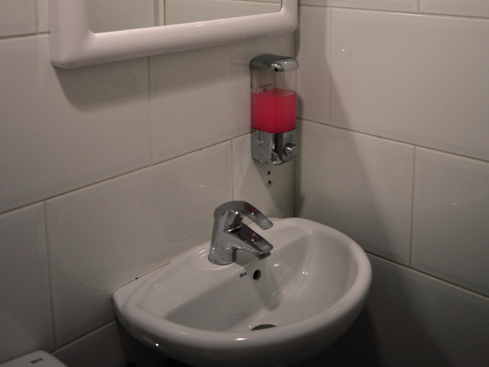 ברצלונה Somnio Hostels מראה חיצוני תמונה