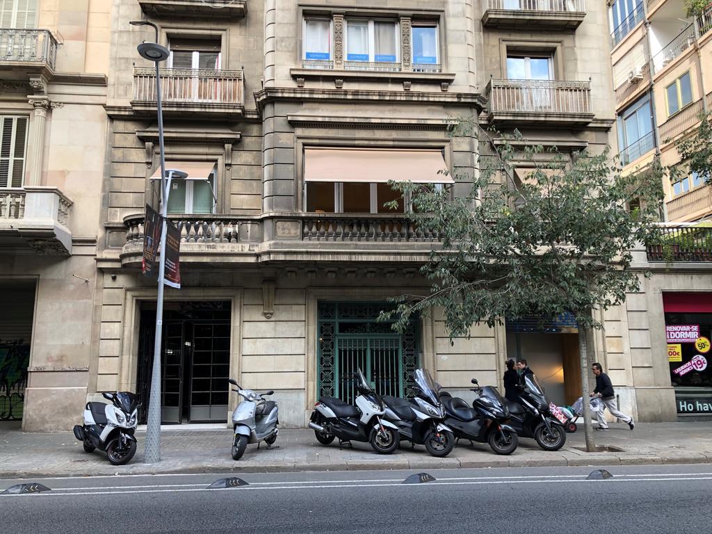 ברצלונה Somnio Hostels מראה חיצוני תמונה