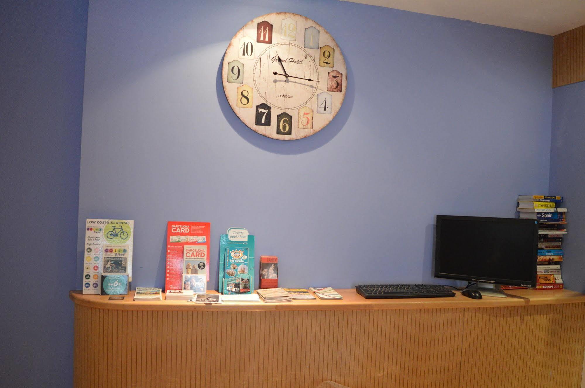 ברצלונה Somnio Hostels מראה חיצוני תמונה